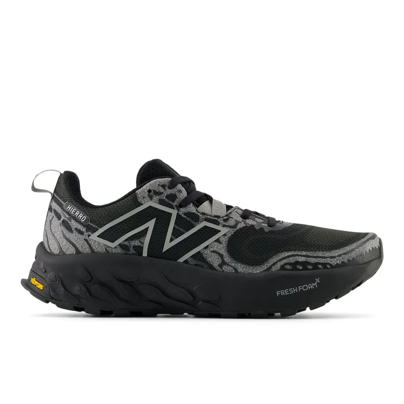 New Balance 프레시폼 하이에로 v8