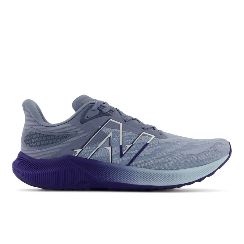 New Balance 퓨얼셀 프로펠 v3