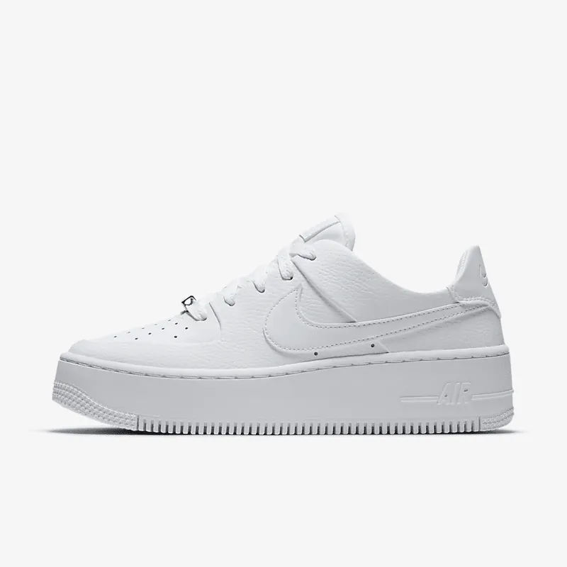 Nike 에어 포스 1 세이지 로우