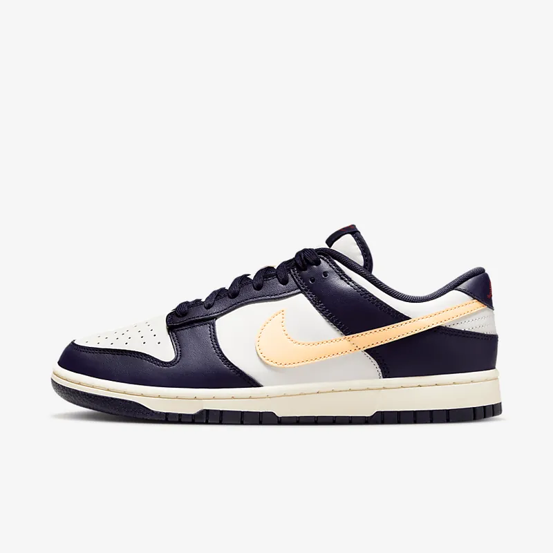 Nike Sail/Coconut Milk/Purple Ink/Melon Tint