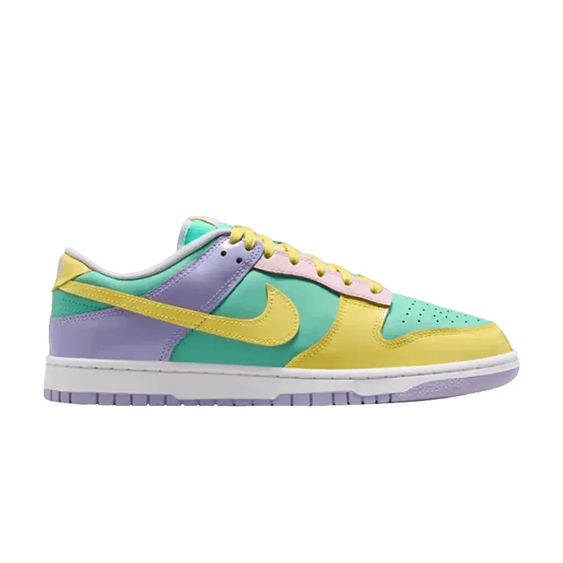 Nike s Dunk Low 'Easter