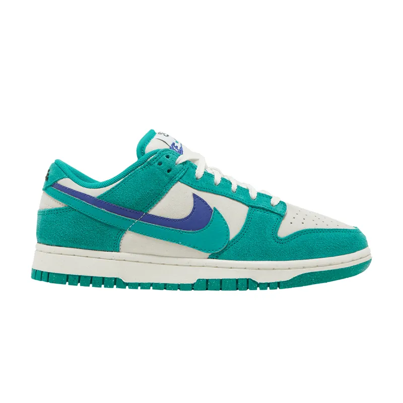 Nike s Dunk Low SE