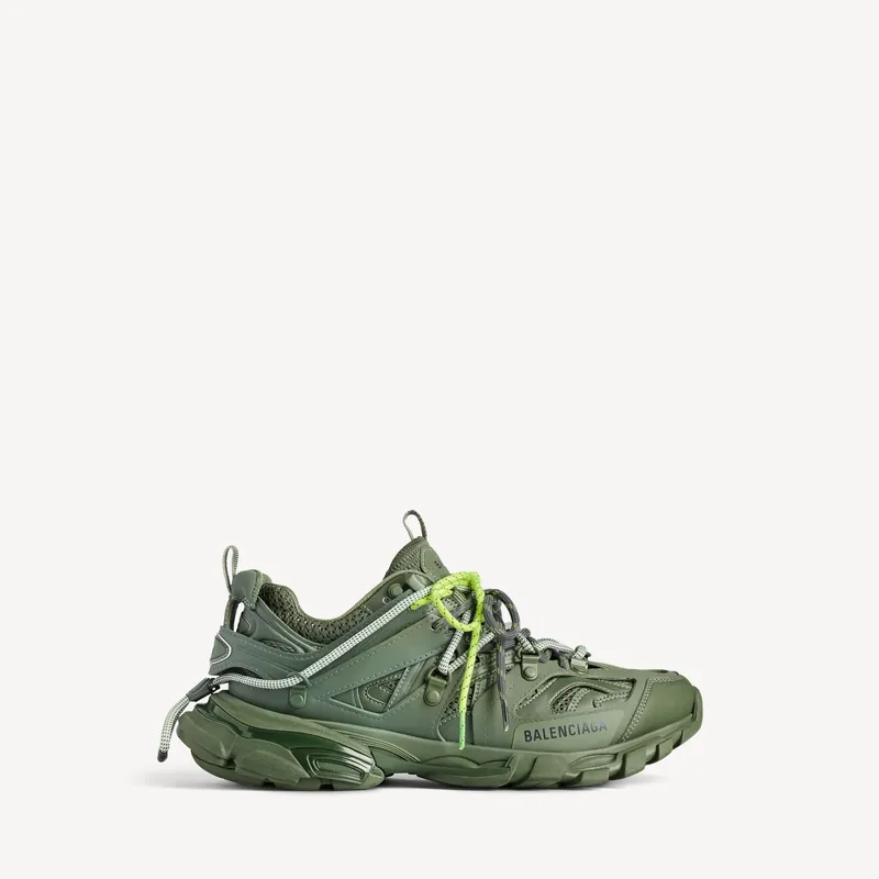 Balenciaga 트랙