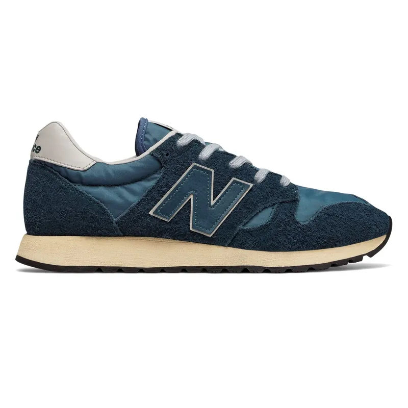New Balance 520