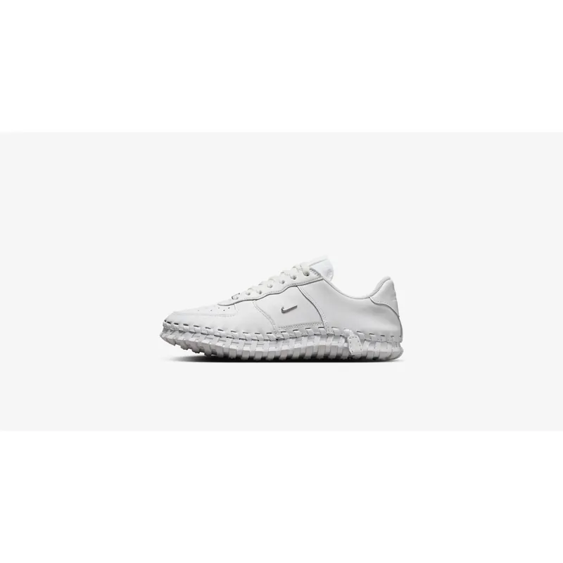 Nike × Jacquemus 제이 포스 1 로우 LX x 자크뮈스