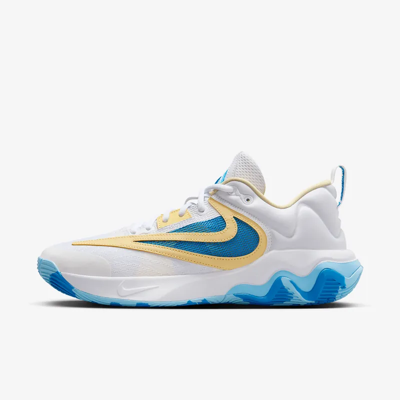 Nike Giannis Immortality 3