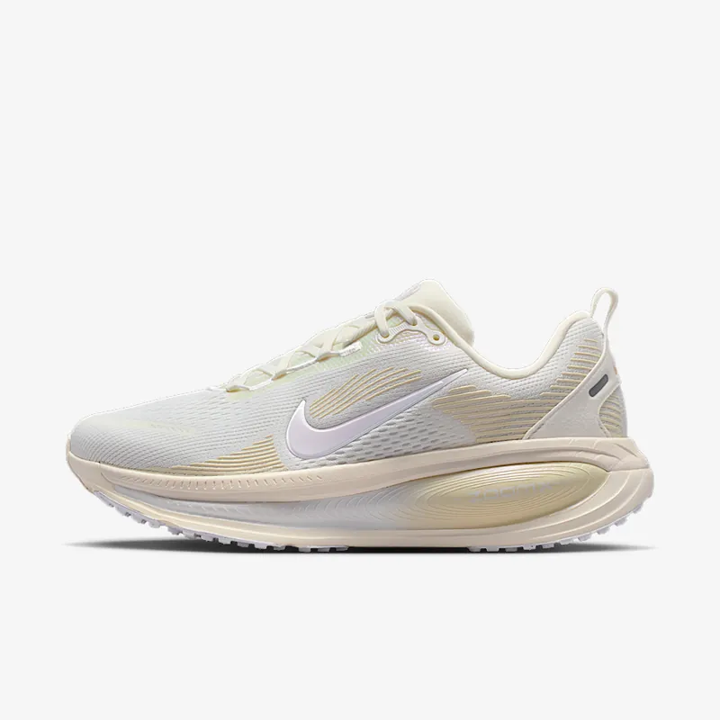 Nike 보메로 18