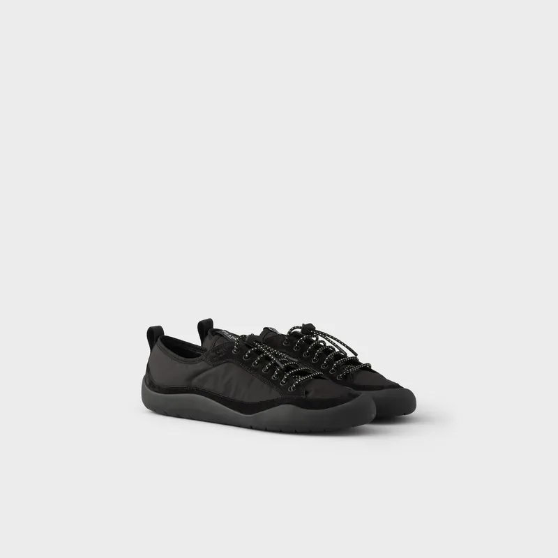 Black/Ivory