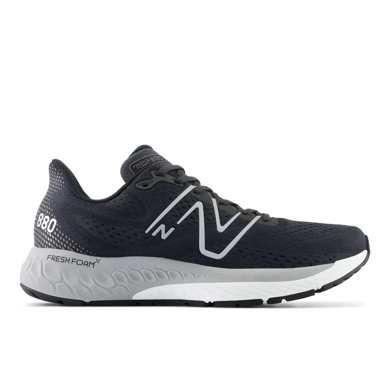 New Balance 프레시폼 880 v13