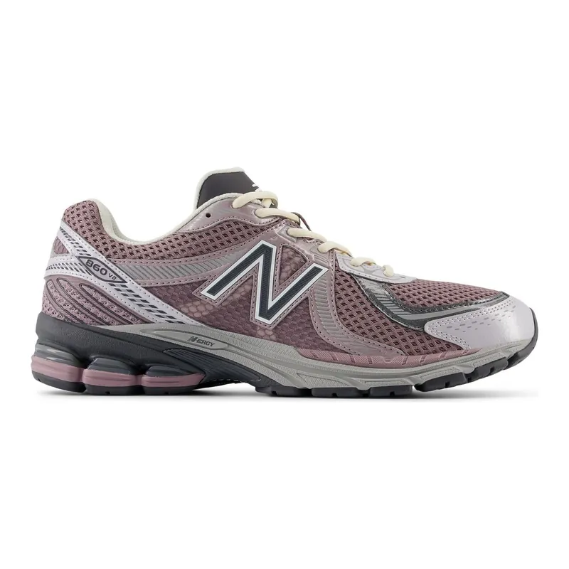 New Balance 860v2