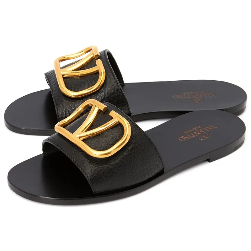 Valentino VLogo Signature Slide