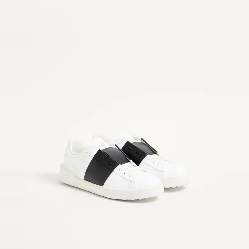 Valentino 오픈