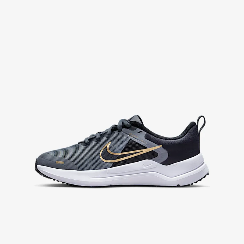 Nike 다운시프터 12
