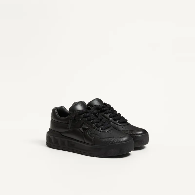 Valentino 원 스터드
