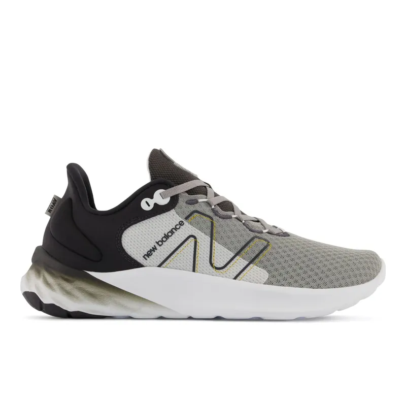 New Balance 프레시폼 로아브 v2